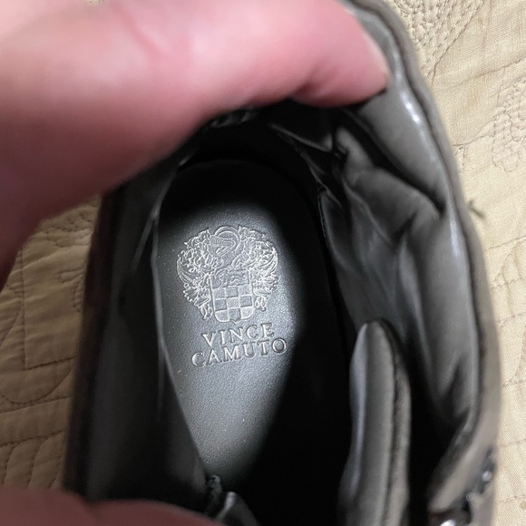 Vince Camuto studded ankle boots size 10 - Picture 3 of 5